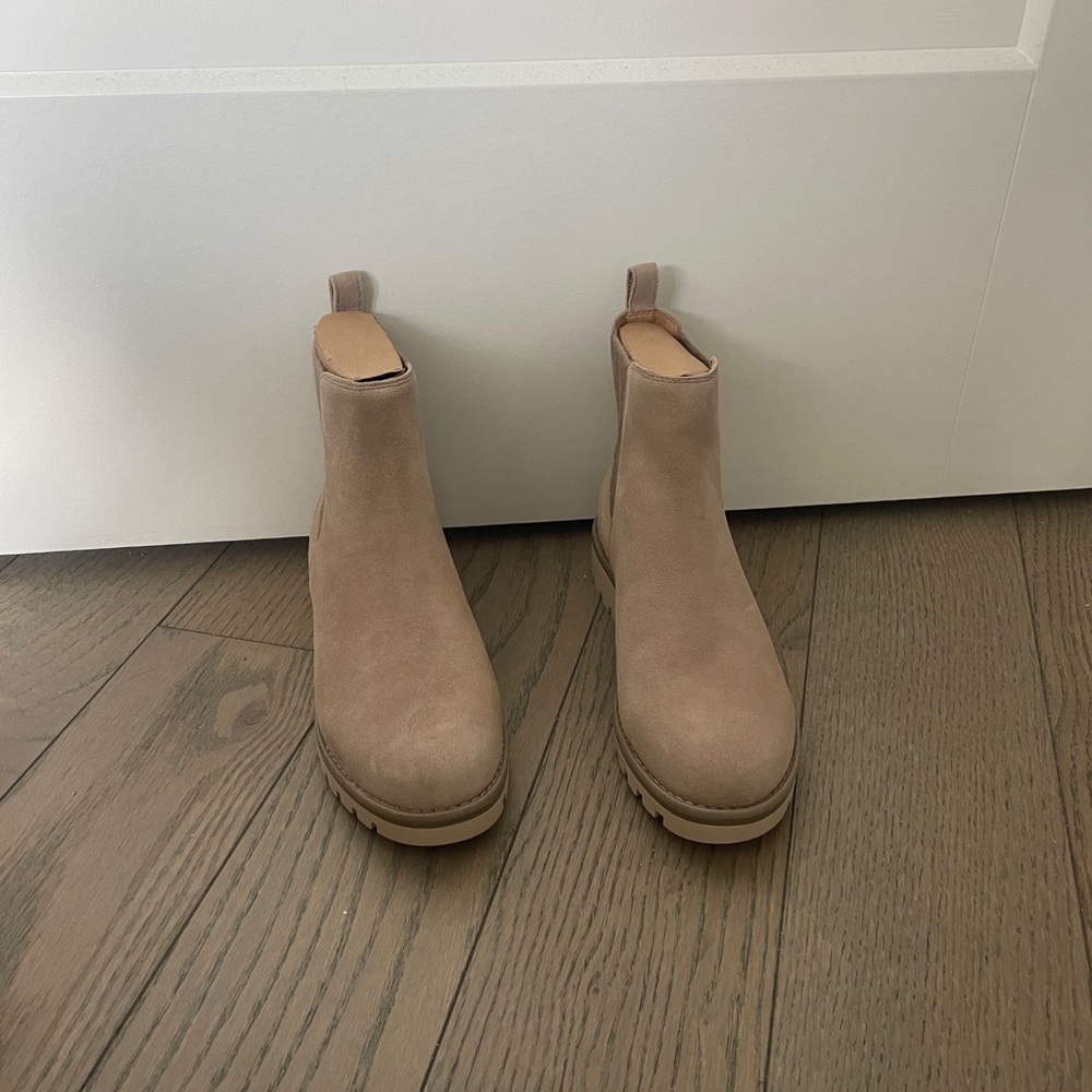 RESERVED: Crown Vintage Taupe Ankle Booties